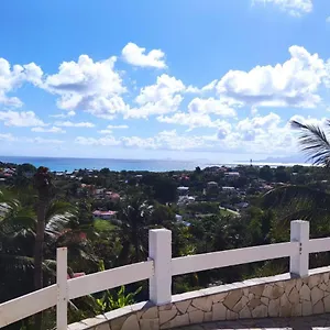 Appartement Bleu Horizon F2 - Vue Sur La Et Panier D'accueil Offert, Le Gosier (Grande-Terre)